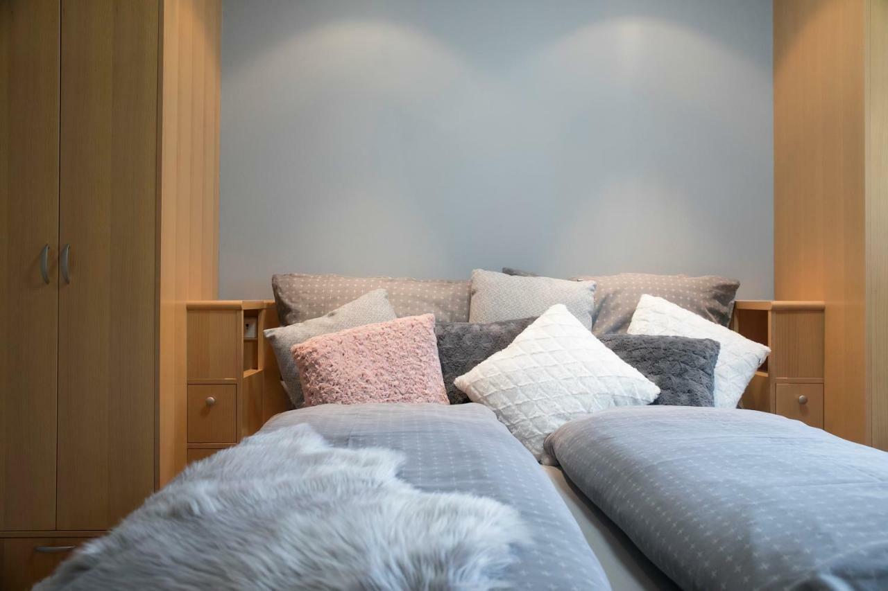 Apartma Spelca Banovci Esterno foto