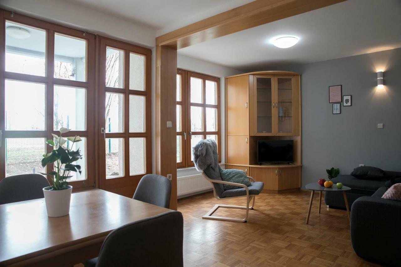 Apartma Spelca Banovci Esterno foto
