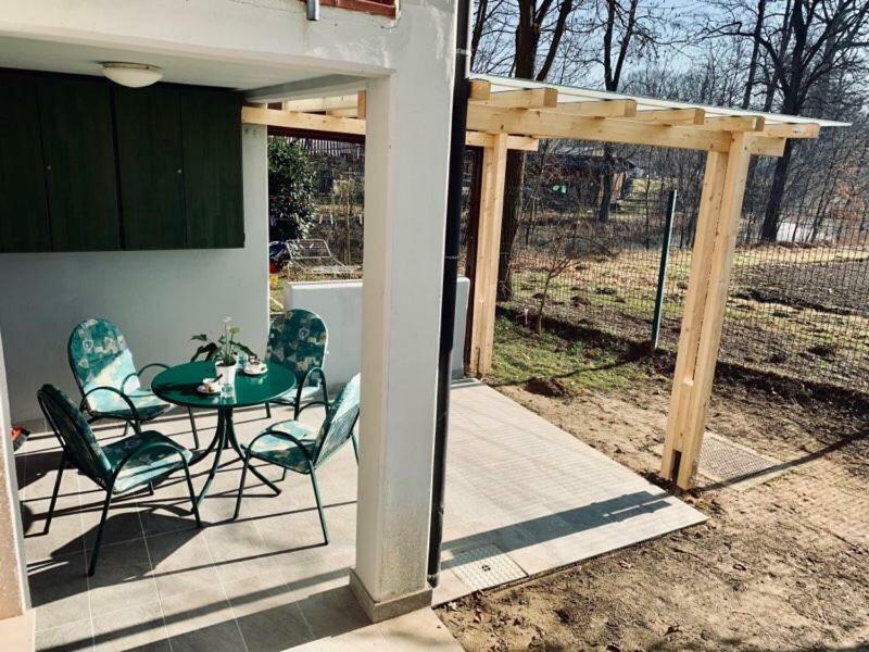 Apartma Spelca Banovci Esterno foto